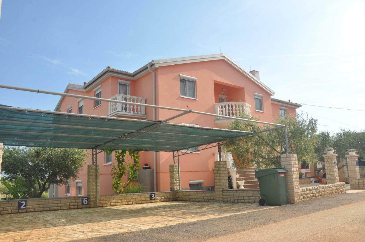 Apartments Rosa Umag Exterior foto